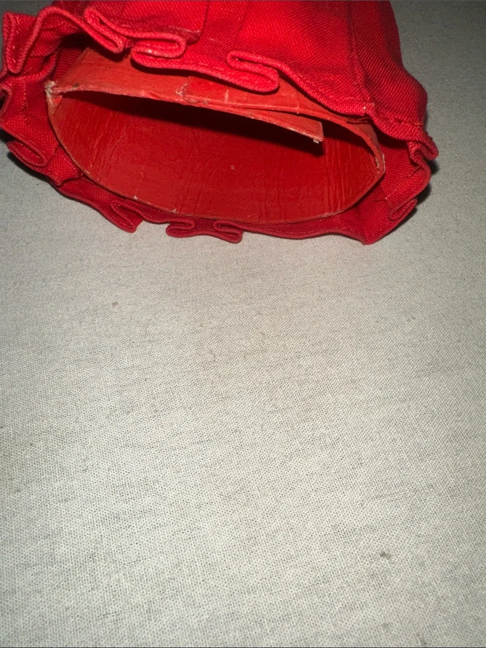 N/A charming red